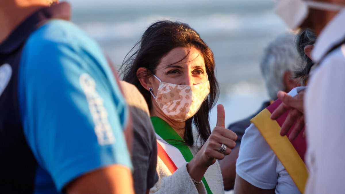 Immagine di Raggi balneare. A Ostia le concessioni andranno a gara