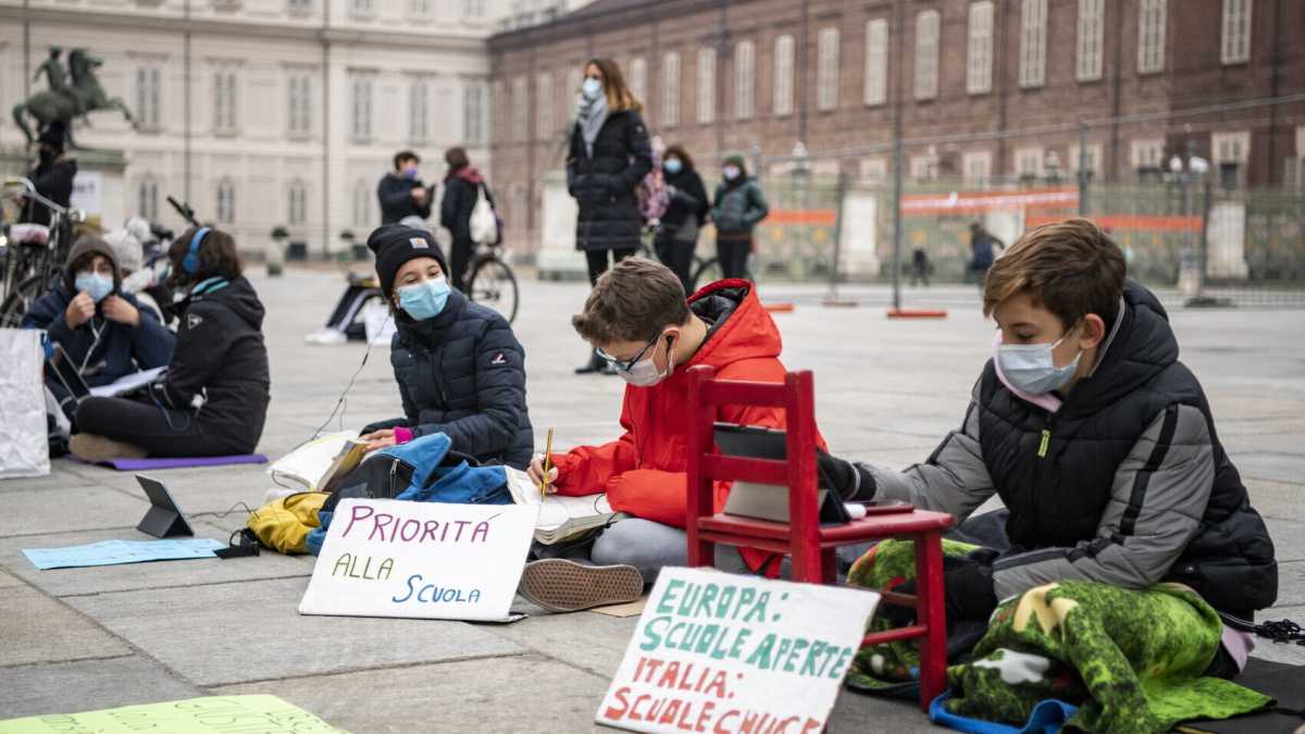 Immagine di Zone rosse e riapertura delle scuole. Cosa succede dal 7 gennaio