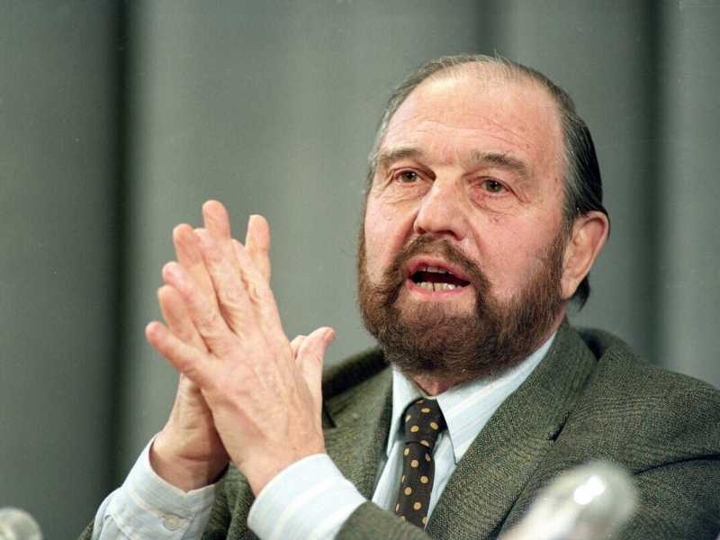 George Blake, nato George Behar, a Rotterdam nel 1922, è morto a Mosca il 26 dicembre scorso (foto LaPresse)