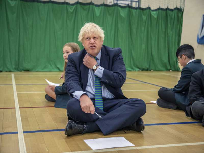 Boris Johnson visita la Castle Rock School a Coalville (Jack Hill/Pool photo via AP) <br />