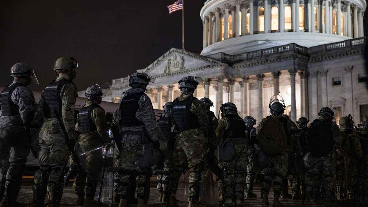 Immagine di Repubblicani, polizia, social media. Un grande "Che cosa abbiamo fatto?" incombe sul day after di Washington