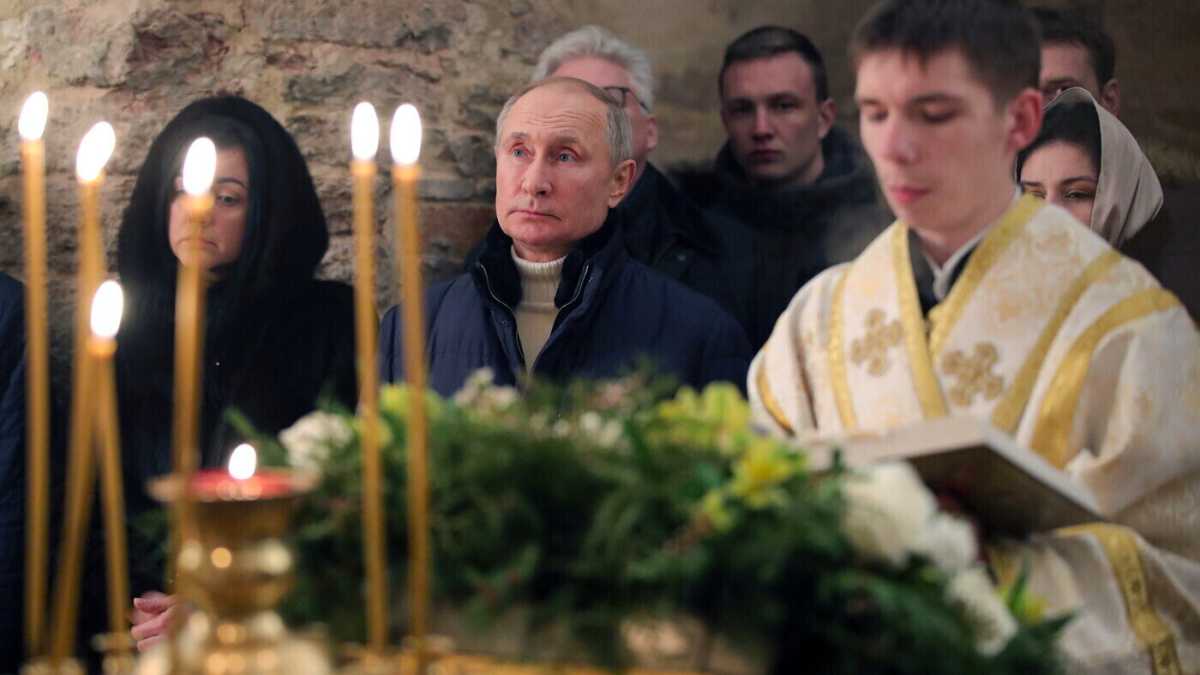 Immagine di Il brivido di Putin mentre guarda l'assalto al Congresso