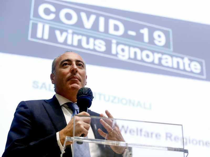 "E' stanco": da Gallera a Grillo fino a Prodi e Conte. Viaggio in uno stato fisico molto politico