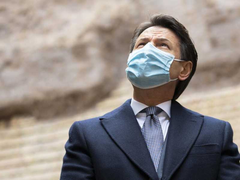 Il piano di Renzi contro Conte: "Sì tecnico in Cdm al Recovery, poi sarà crisi"