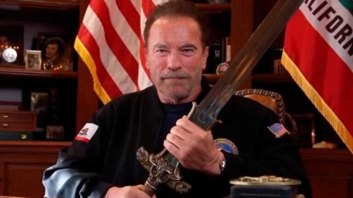 Immagine di Fortuna che c'è Schwarzenegger a difenderci dai liberali per Trump