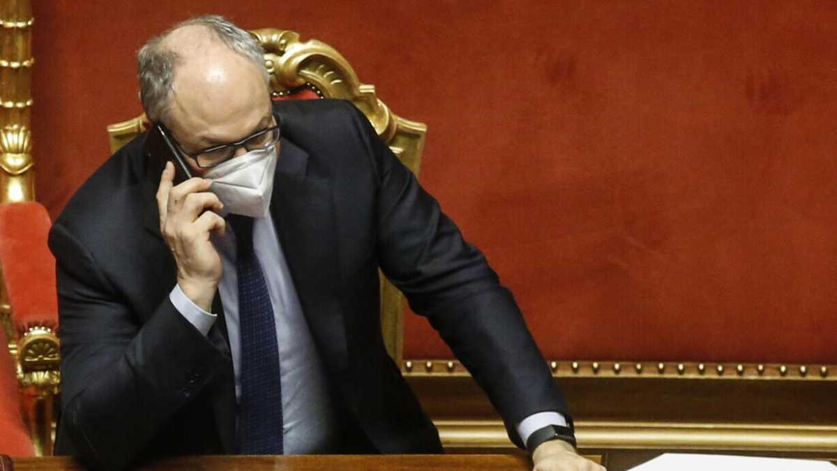 Immagine di Cosa prevede il nuovo decreto Ristori, appeso alla crisi di governo