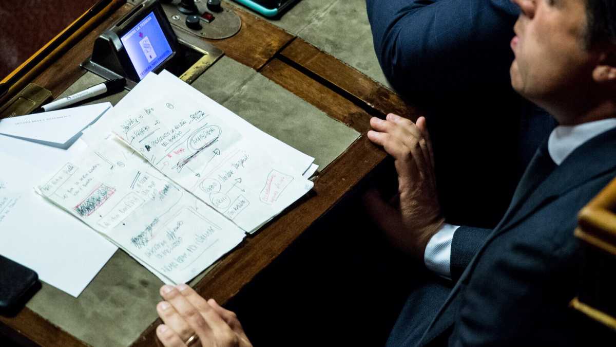 Immagine di Copisteria Chigi: la crisi di governo è anche una crisi di "carta"