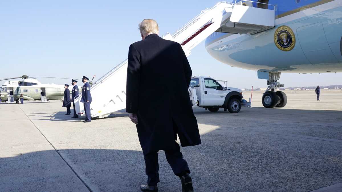 Immagine di Non trasformiamo Trump da loser in vittima