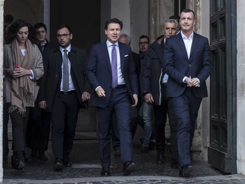 Così il partito del non voto di Pd e M5s frena l'azzardo di Conte verso le urne