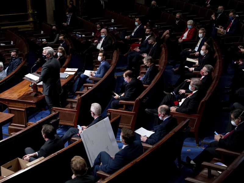 Aria di vendetta al Congresso