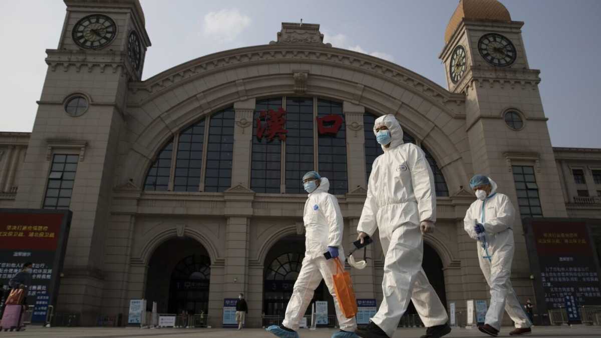 Immagine di L'Oms atterra a Wuhan