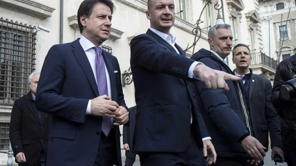 Immagine di Così Casalino è diventato il centro della crisi
