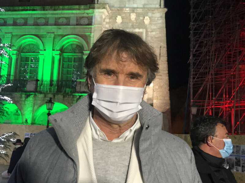Parte la Moda uomo (poca) e Cucinelli ci indica la via del futuro