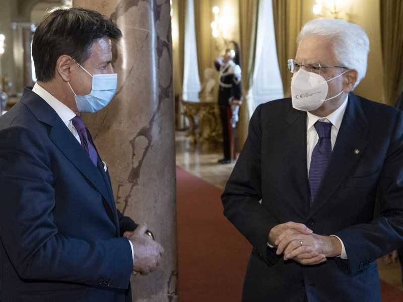 Conte al Quirinale, Mattarella firma le dimissioni di Iv. Il premier lunedì e martedì in Parlamento