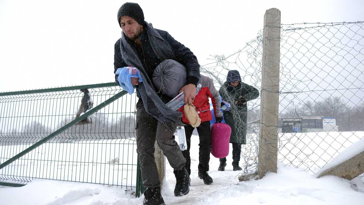 Immagine di Dalla Grecia a Lipa e Trieste: le toppe dell'Ue per contenere i migranti