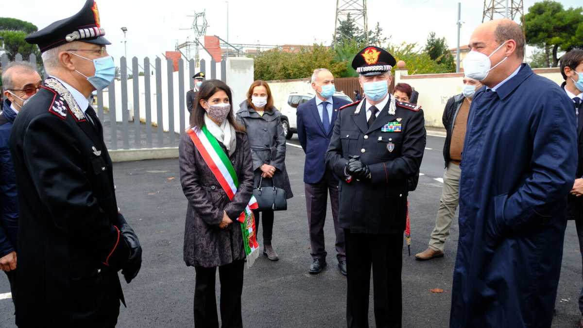 Immagine di Così Raggi sfrutta la crisi per tendere la mano a Zinga