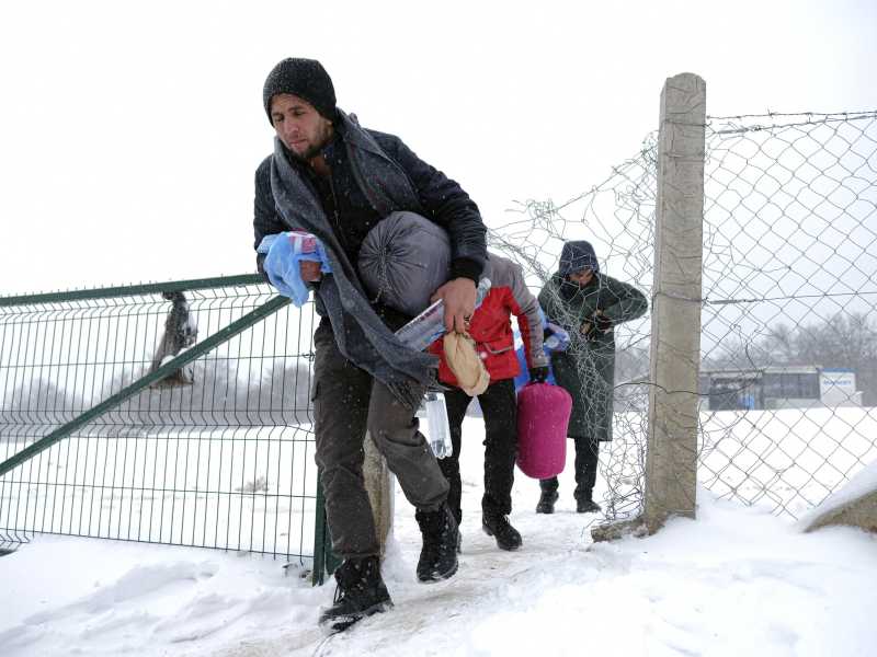 Dalla Grecia a Lipa e Trieste: le toppe dell'Ue per contenere i migranti