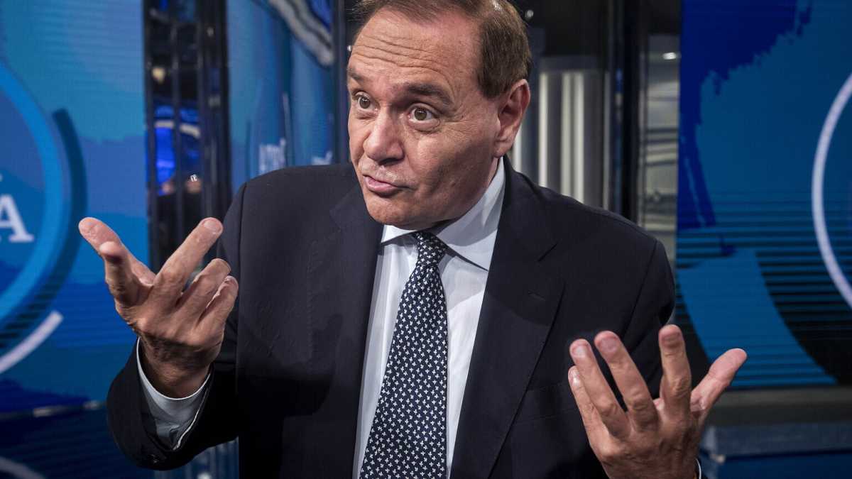 Immagine di Umiliato e offeso da Beppe Grillo. Oggi cercato. Mastella ha già vinto