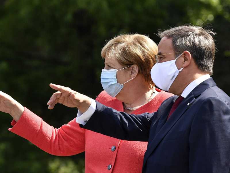 Il "mite" Armin è l'erede politico di Angela Merkel