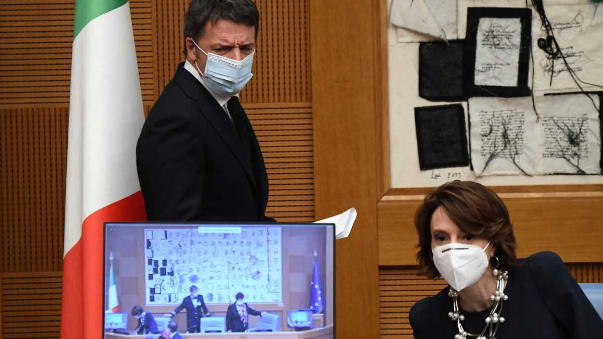 Immagine di Niente "stampella" Udc per Conte. Renzi: "Niente fiducia"