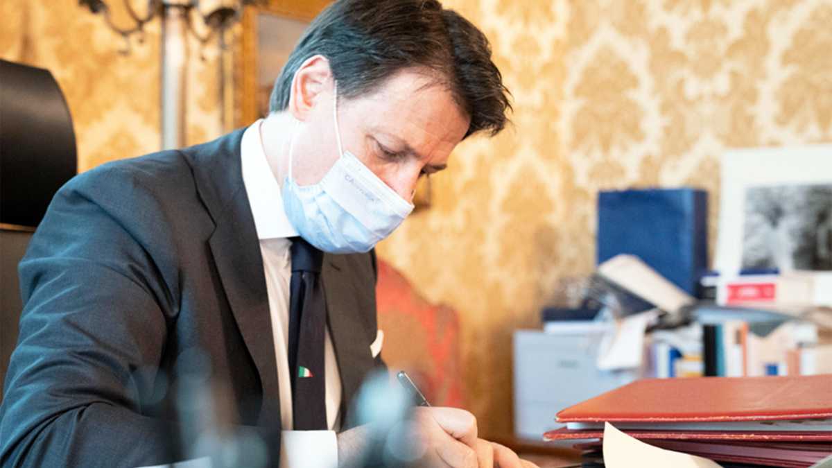 Immagine di Il discorso di Conte: "Con Renzi ce l'ho messa tutta". E sedurrà i parlamentari di Iv
