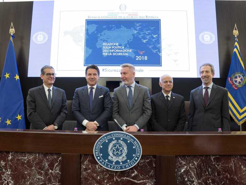 I servizi segreti in campo per salvare Conte? Palazzo Chigi: "Nessun coinvolgimento"