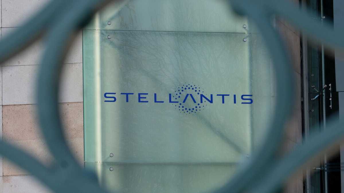 Immagine di Stellantis brilla a Piazza Affari