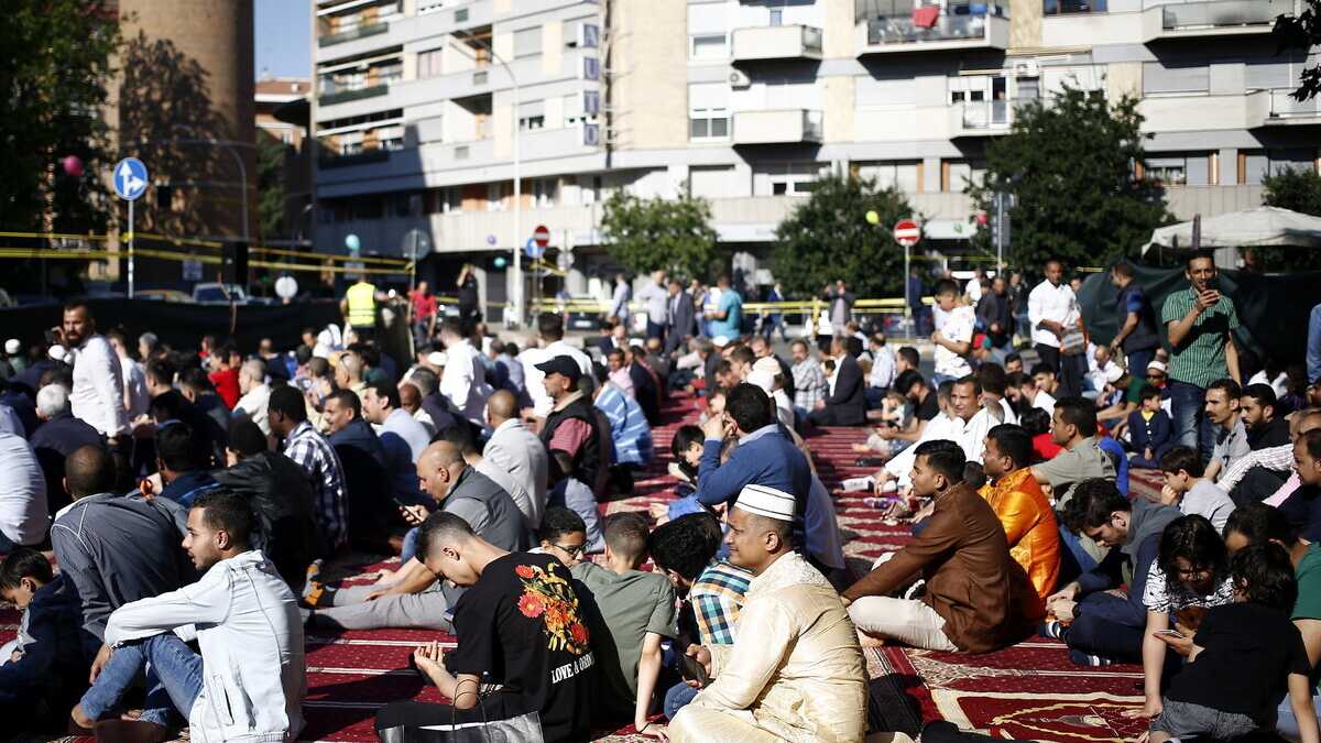 Immagine di “Noi siamo l’istante, l’islam è eterno”