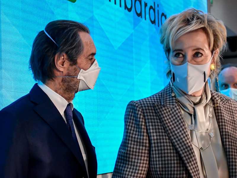 Letizia Moratti con il presidente della Regione Lombardia, Attilio Fontana (LaPresse)&nbsp;<br />