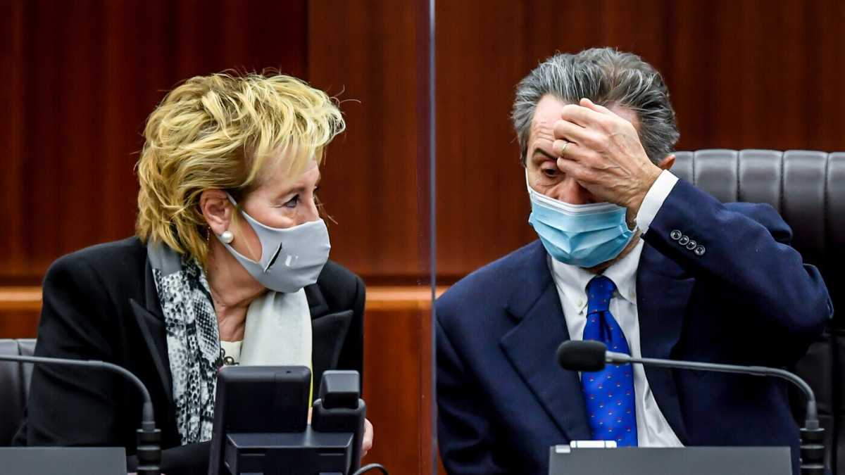 Immagine di Moratti e i vaccini presi per il pil