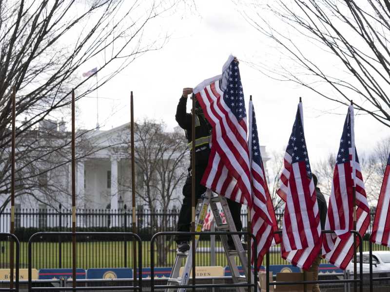 Sconfitti e vincitori nell'America che arriva