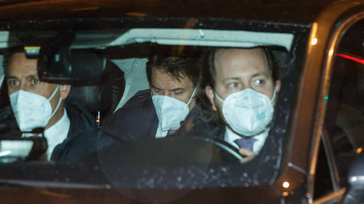 Immagine di La bomba su Cesa ricompatta i centristi, Conte ora è davvero "preoccupato"