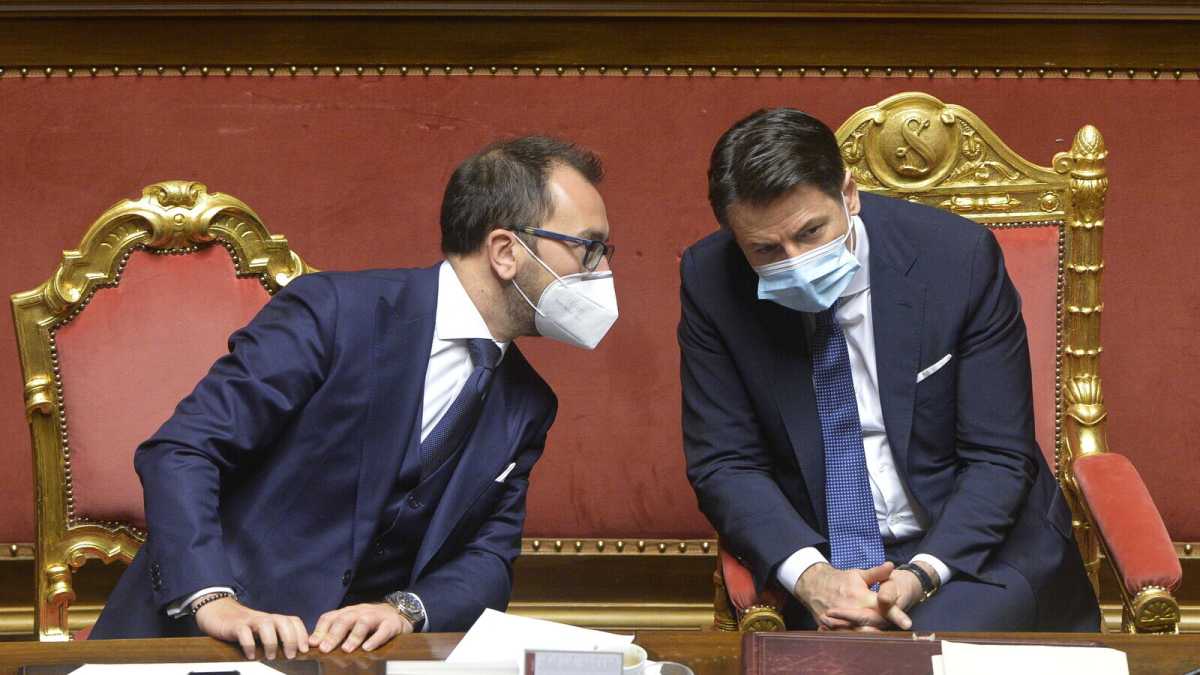 Immagine di "Ursula o niente". Ecco perché il corteggiamento di Conte a Forza Italia non decolla