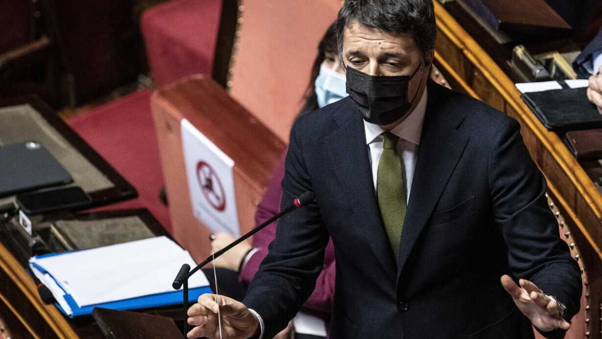 Immagine di Conte (e Crimi) sbattono la porta in faccia a Renzi: "Mai più con noi"