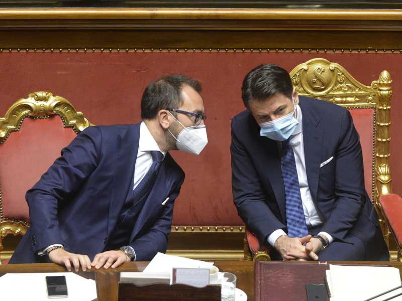 "Ursula o niente". Ecco perché il corteggiamento di Conte a Forza Italia non decolla