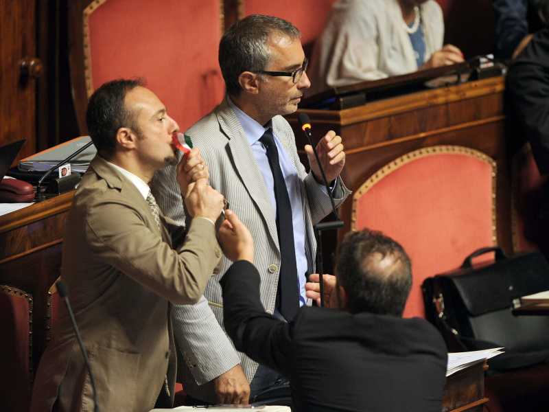 Buccarella e Giarrusso, Ciampolillo e Di Marzio. Prima cacciati dal M5s e ora indispensabili