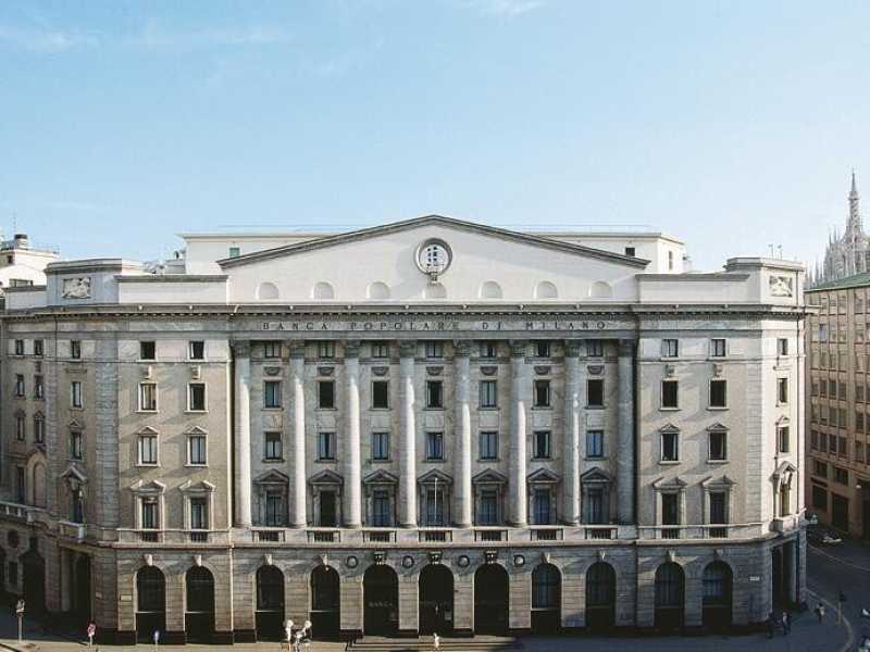 La sede bel Banco BPM a Milano (Foto Ansa)