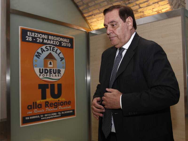 Clemente Mastella&nbsp; (foto LaPresse)