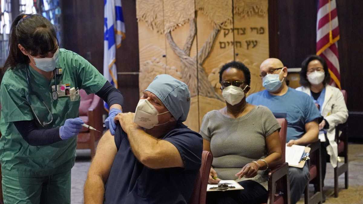 Immagine di Quanto corre veloce l'America sui vaccini