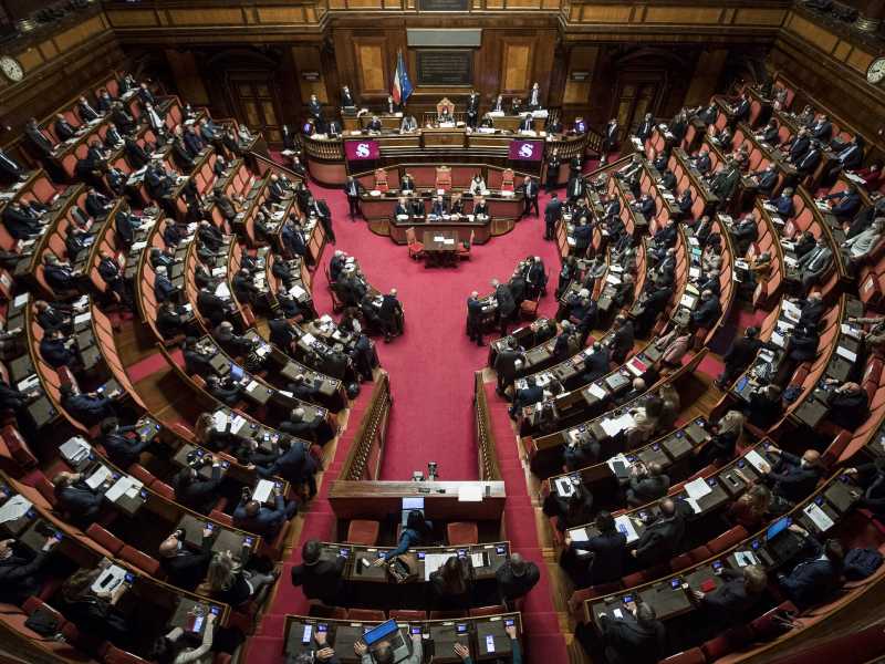 "Il decimo non si trova". Così il Pd presta a Conte una senatrice per il nuovo gruppo