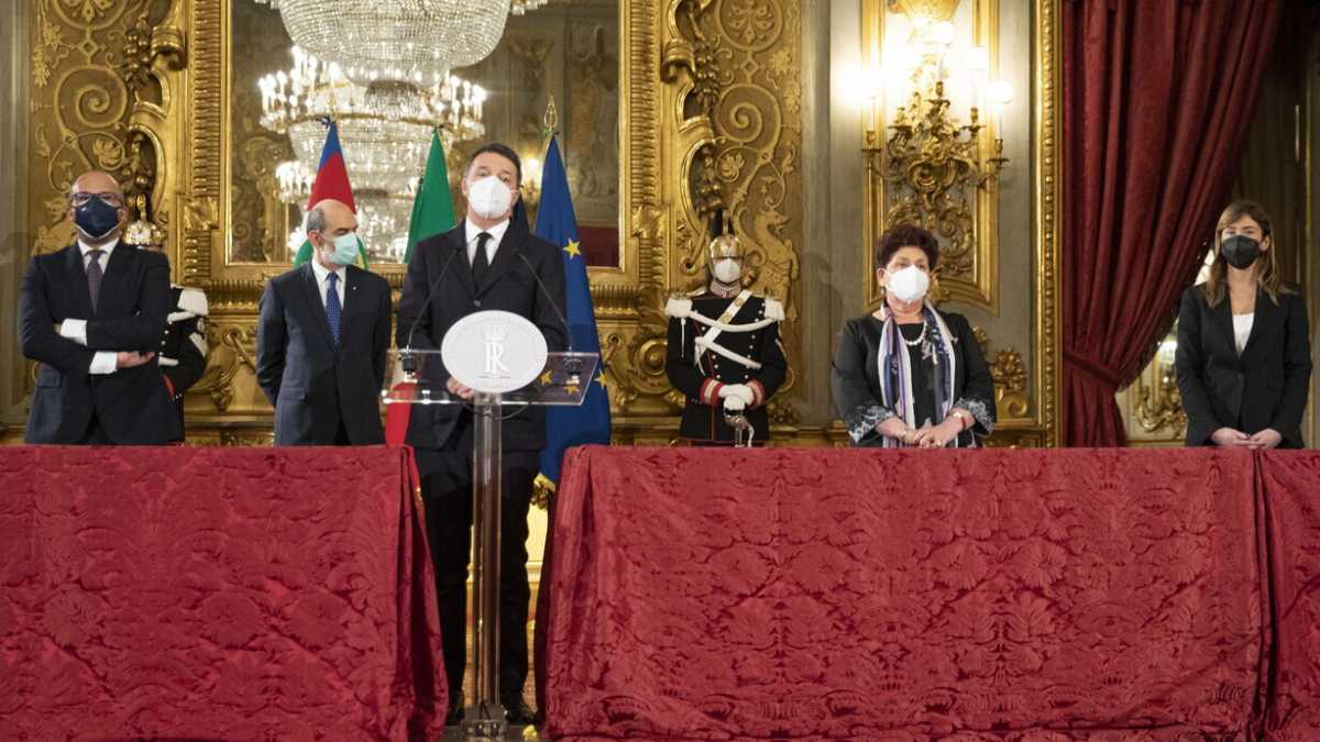 Immagine di Renzi: "Veti su Conte? Non siamo ancora al punto di decidere chi guiderà il governo"