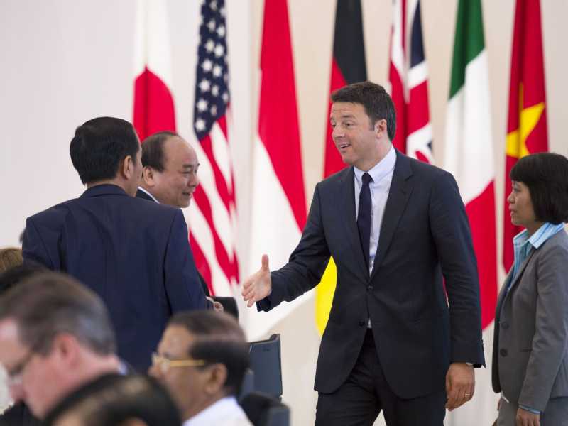 Matteo Renzi al G7 in Giappone nel 2016 (foto LaPresse)