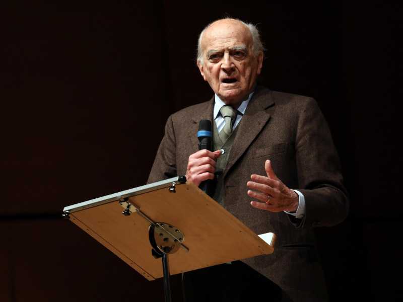 <span style="color: rgb(46, 45, 45); font-size: 12px;"> Piero Bassetti (foto Ansa)</span>
