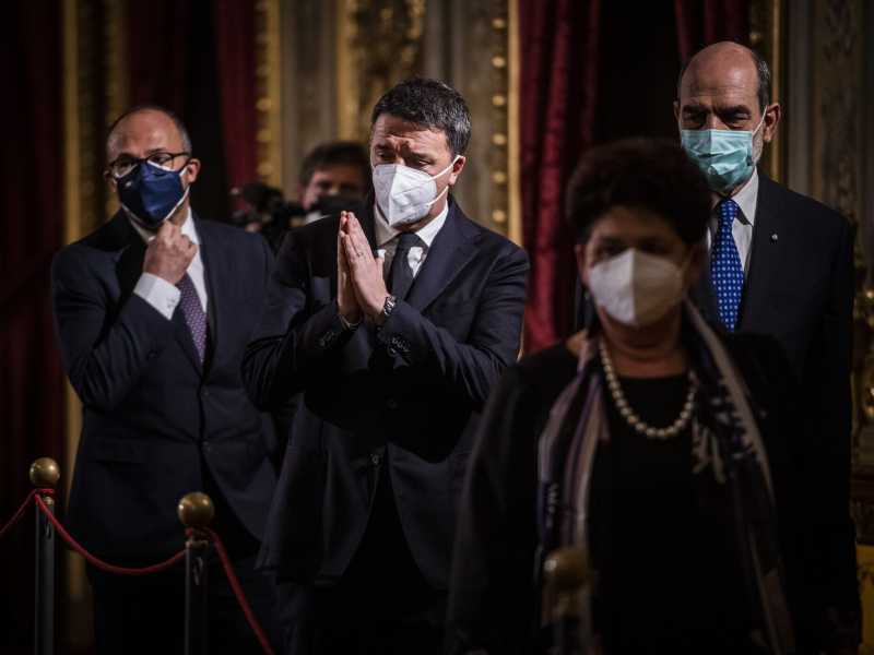 Crisi governo, Matteo Renzi con la delegazione di Italia viva il secondo di consultazioni al Quirinale (LaPresse) <br />