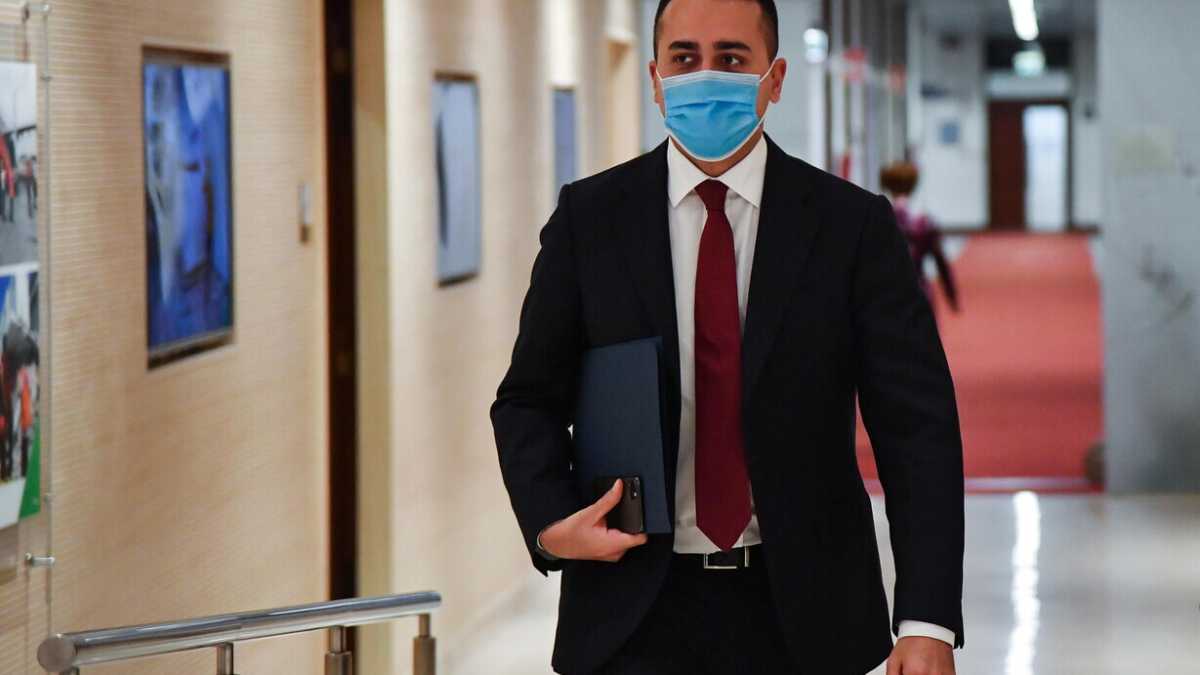Immagine di Di Maio al Foglio: "Draghi ? Basta pregiudizi nel M5s: ora dobbiamo essere maturi"