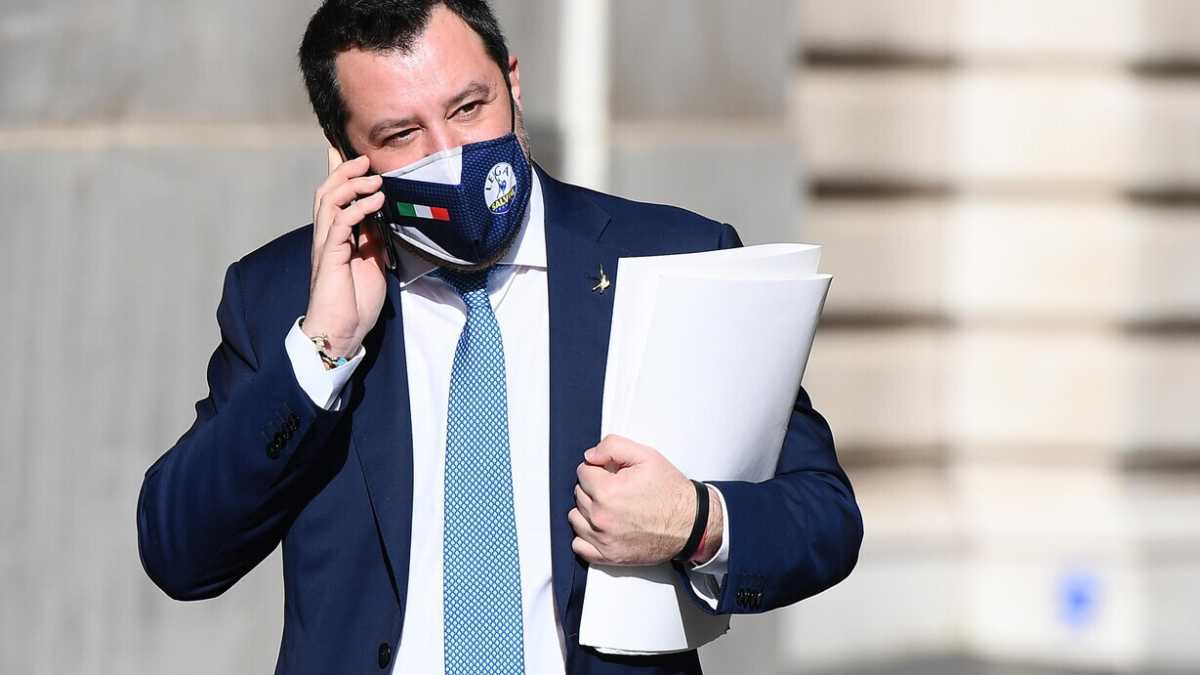 Immagine di Il Truce si fa Dulce. Salvini si smarca da Meloni