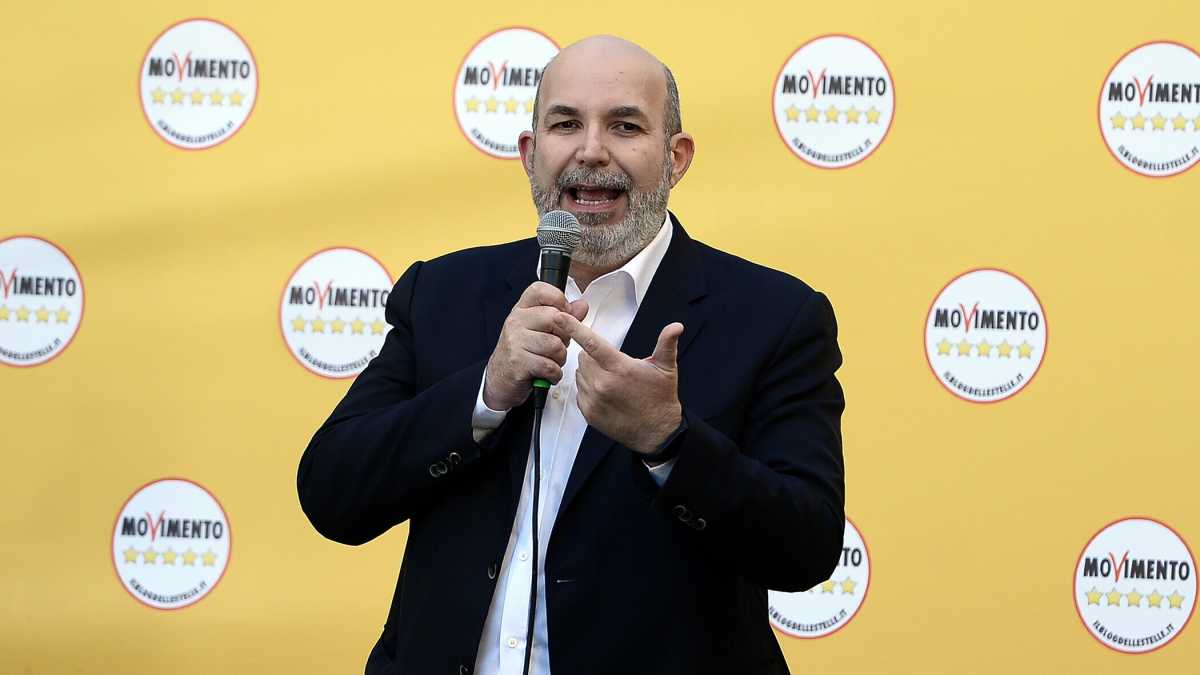 Immagine di M5s: "A Draghi chiederemo il no al Mes"