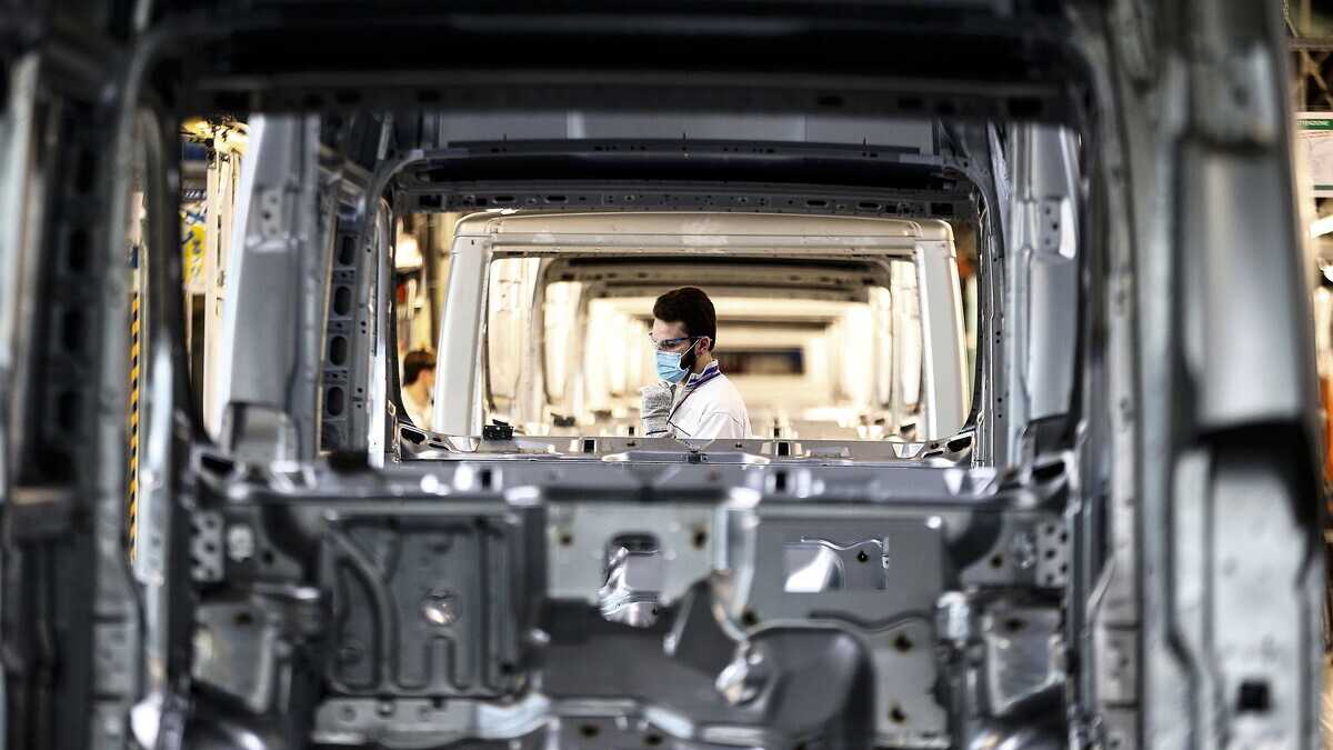 Immagine di Ripartire dal lavoro. Appunti per l'agenda Draghi