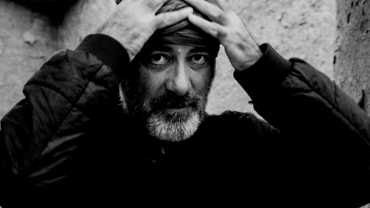 Immagine di Non ci servono poeti politicanti