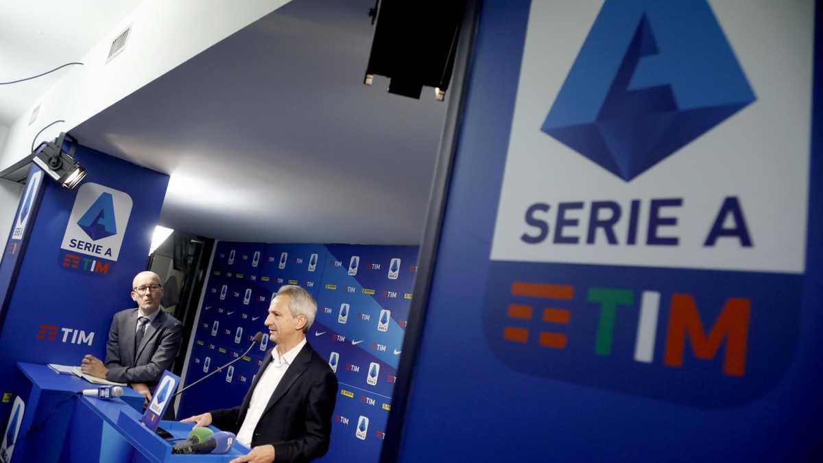 Immagine di Sky o Dazn, domani si decide. Ma siamo pronti per la Serie A in streaming?